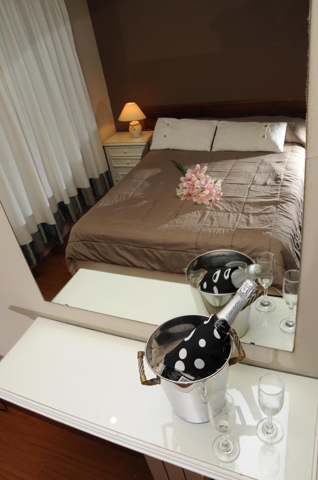 Los Monjes Hotel Lujan  Ruang foto